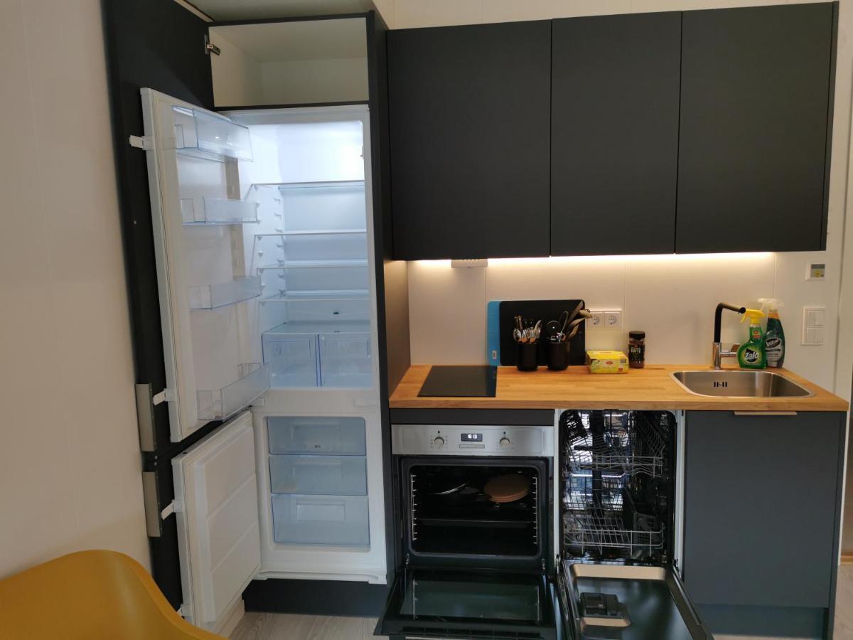 Lofoten Studio Apartment, Vestermyrveien 11 Свольвер Экстерьер фото