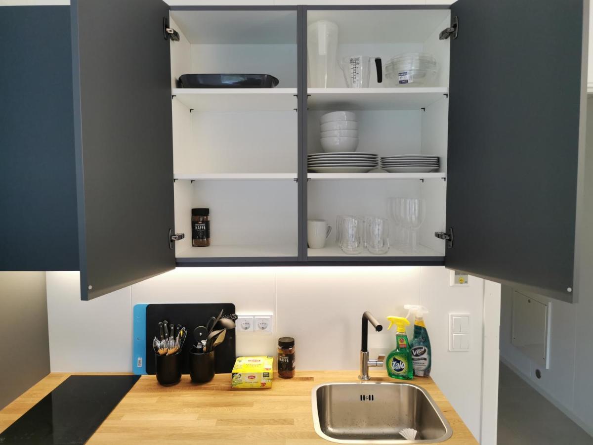 Lofoten Studio Apartment, Vestermyrveien 11 Свольвер Экстерьер фото